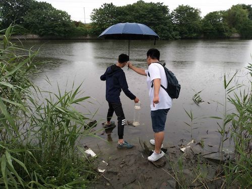 8月13日做爱自拍
贝斯特野百合小分队采水样照片1