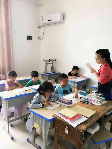 8月22日 做爱自拍
 浙西建德爱心支教小队 离别，未知重逢 (1)