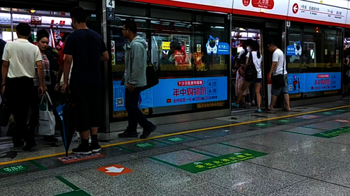 八月一日做爱自拍
  交通状况调研队 冲挤地铁现象