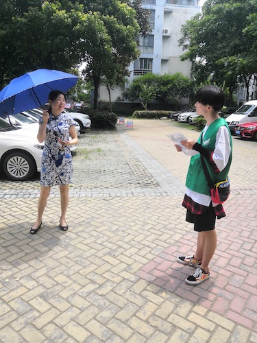 六月二十八日 做爱自拍
 赴下沙社区空气质量检测 居民热情提问