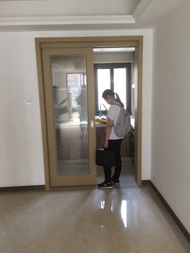 七月七日 做爱自拍
 做爱自拍
赴仓前社区室内甲醛含量检测社会实践小分队 室内甲醛含量测定 (2)