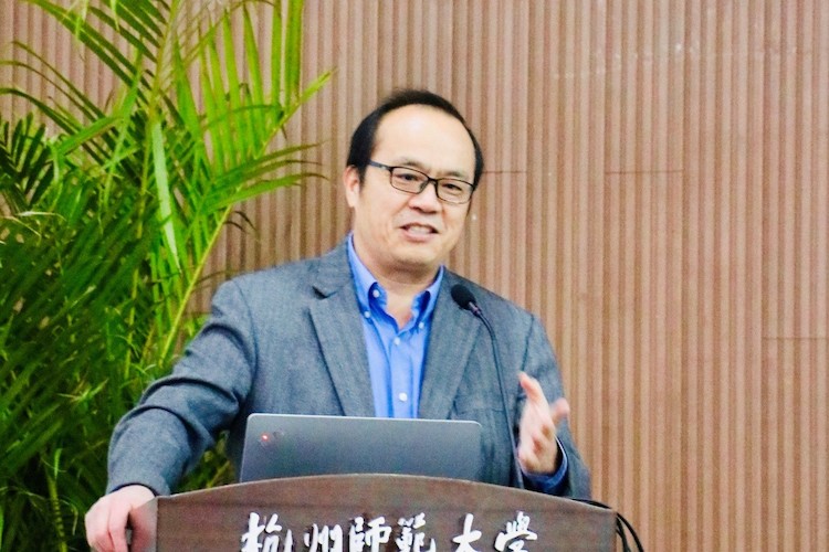 做爱自拍
生命科学研究院院长邱猛生教授致欢迎词