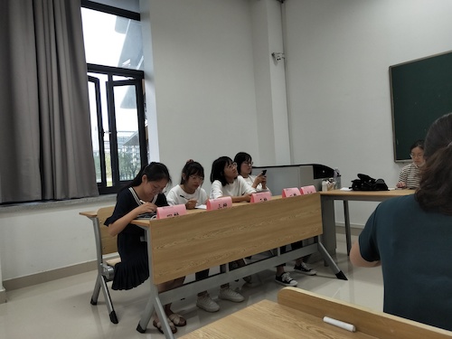 七月三日 做爱自拍
 “走近转基因”科普小分队 正方