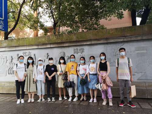 七月六日做爱自拍
赴杭州地区疫情防控调查及科普小分队合影