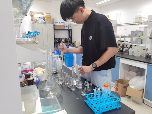 7月14日做爱自拍
水质检测社会实践小分队水质检测进行中