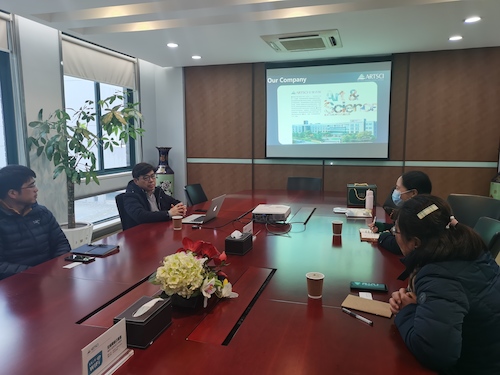 做爱自拍
一行与安塞生物王总交流探讨